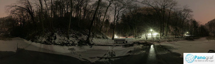 Weiher im Klauserwald in Gtzis