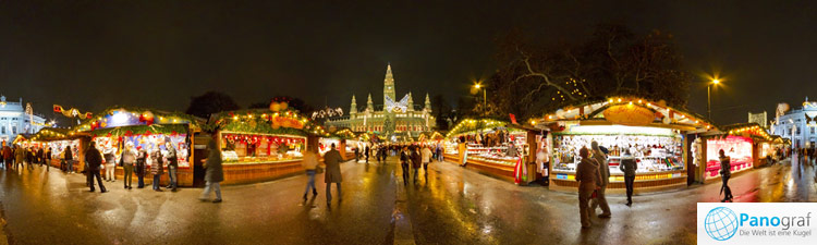 Panoramafoto Wien Christkindlmarkt am Rathausplatz